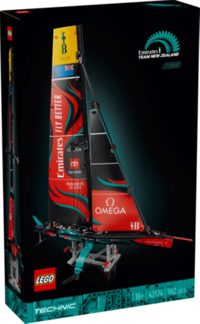 LEGO Technic: Emirates Team New Zealand AC75 Yacht (42174)